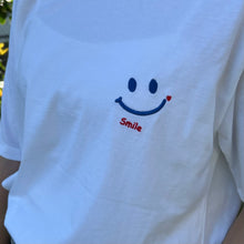 將圖片載入圖庫檢視器 刺繡小可愛Smile Tee
