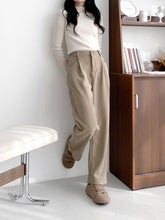 將圖片載入圖庫檢視器 超直身燈芯絨休閒褲
