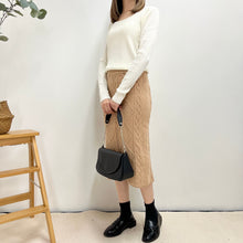 將圖片載入圖庫檢視器 U領基本百搭坑紋上衣
