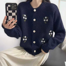 將圖片載入圖庫檢視器 花花刺繡針織開衫
