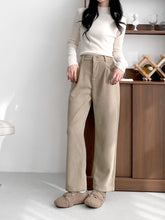 將圖片載入圖庫檢視器 超直身燈芯絨休閒褲
