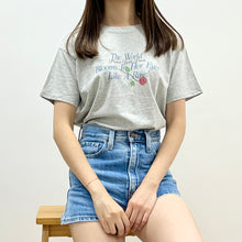 將圖片載入圖庫檢視器 Like a Rose Tee
