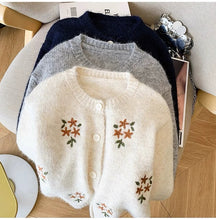 將圖片載入圖庫檢視器 花花刺繡針織開衫
