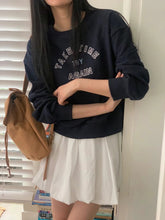 將圖片載入圖庫檢視器 Take Time Hoodie
