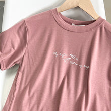 將圖片載入圖庫檢視器 Fly Higher Tee
