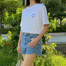 將圖片載入圖庫檢視器 刺繡小可愛Smile Tee
