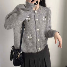 將圖片載入圖庫檢視器 花花刺繡針織開衫
