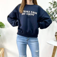 將圖片載入圖庫檢視器 To Make Each Day Count Hoodie
