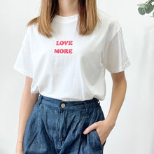 將圖片載入圖庫檢視器 Love More TEE
